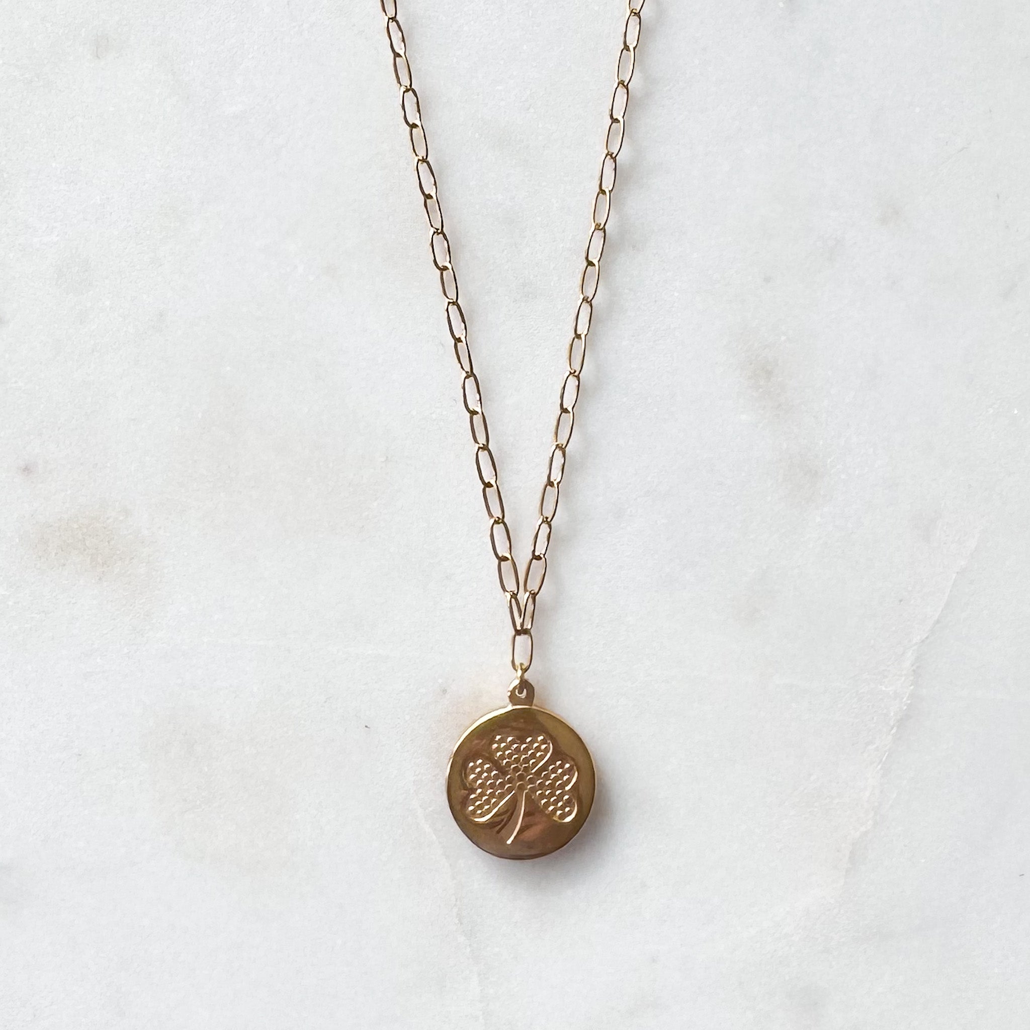 CLOVER | Gold Chain Pendant Necklace