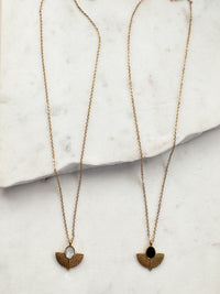 ROWAN | Black Shell Gold Pendant Necklace