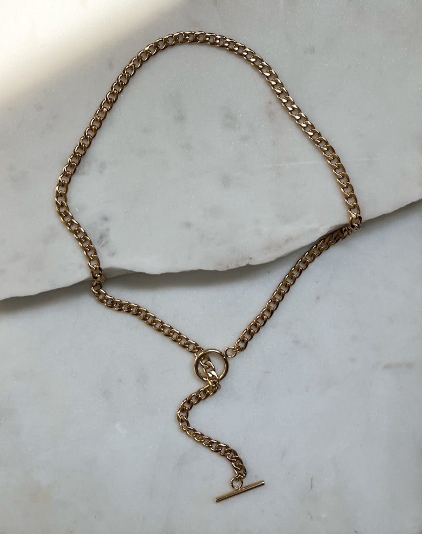 TESS | Gold Toggle Curb Chain Necklace