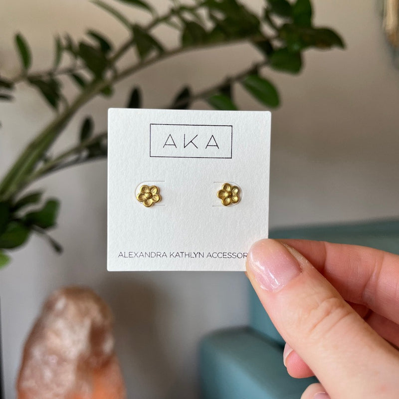 HADDIE | Gold Flower Stud Earrings